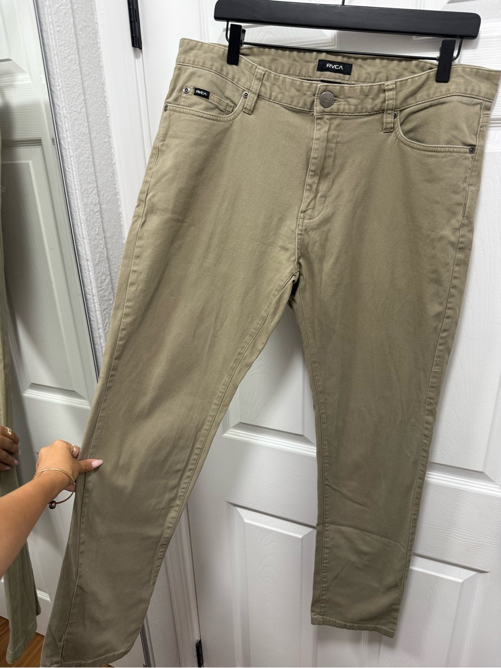 Men’s RVCA Pants - Picture 2 of 3